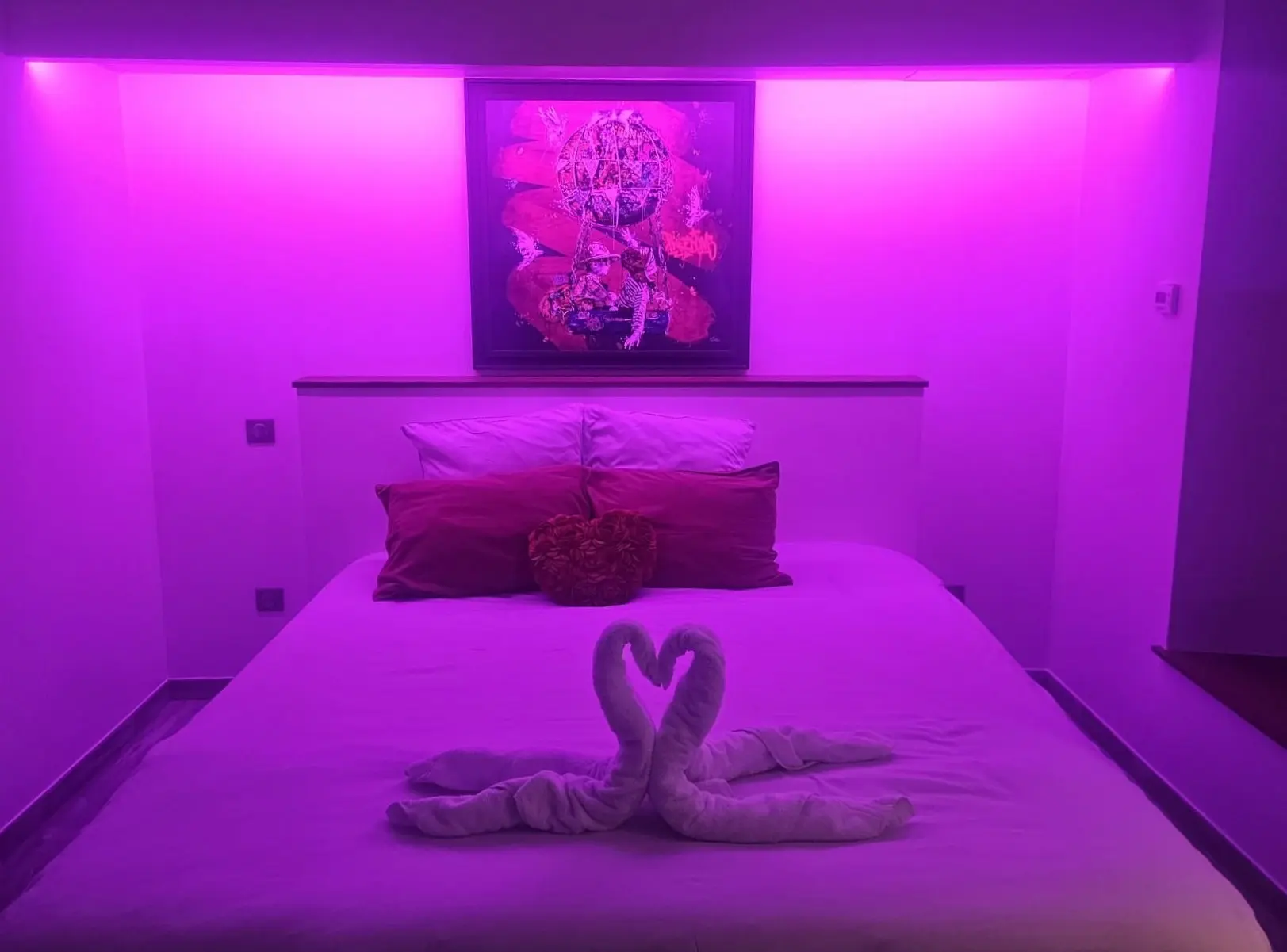 Lit king size de la suite