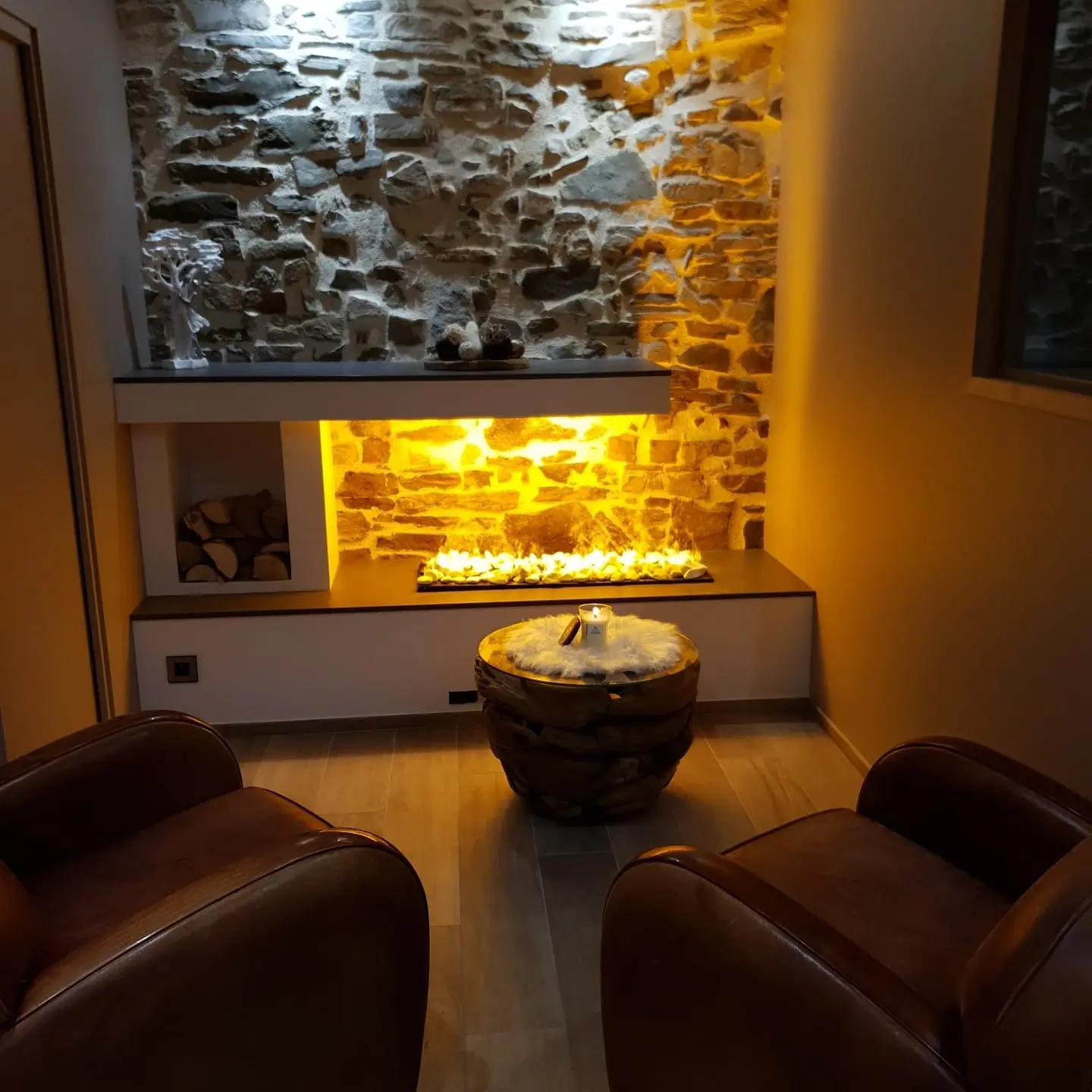 Cheminée d’ambiance du Refuge d’Henry